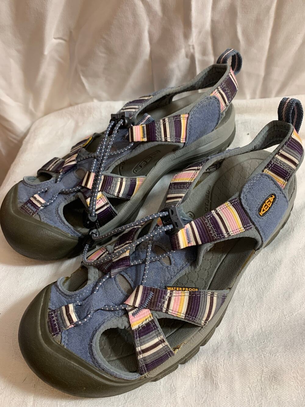 KEEN Venice H2 Women’s Size 8 Striped Sport Hiking Sandals